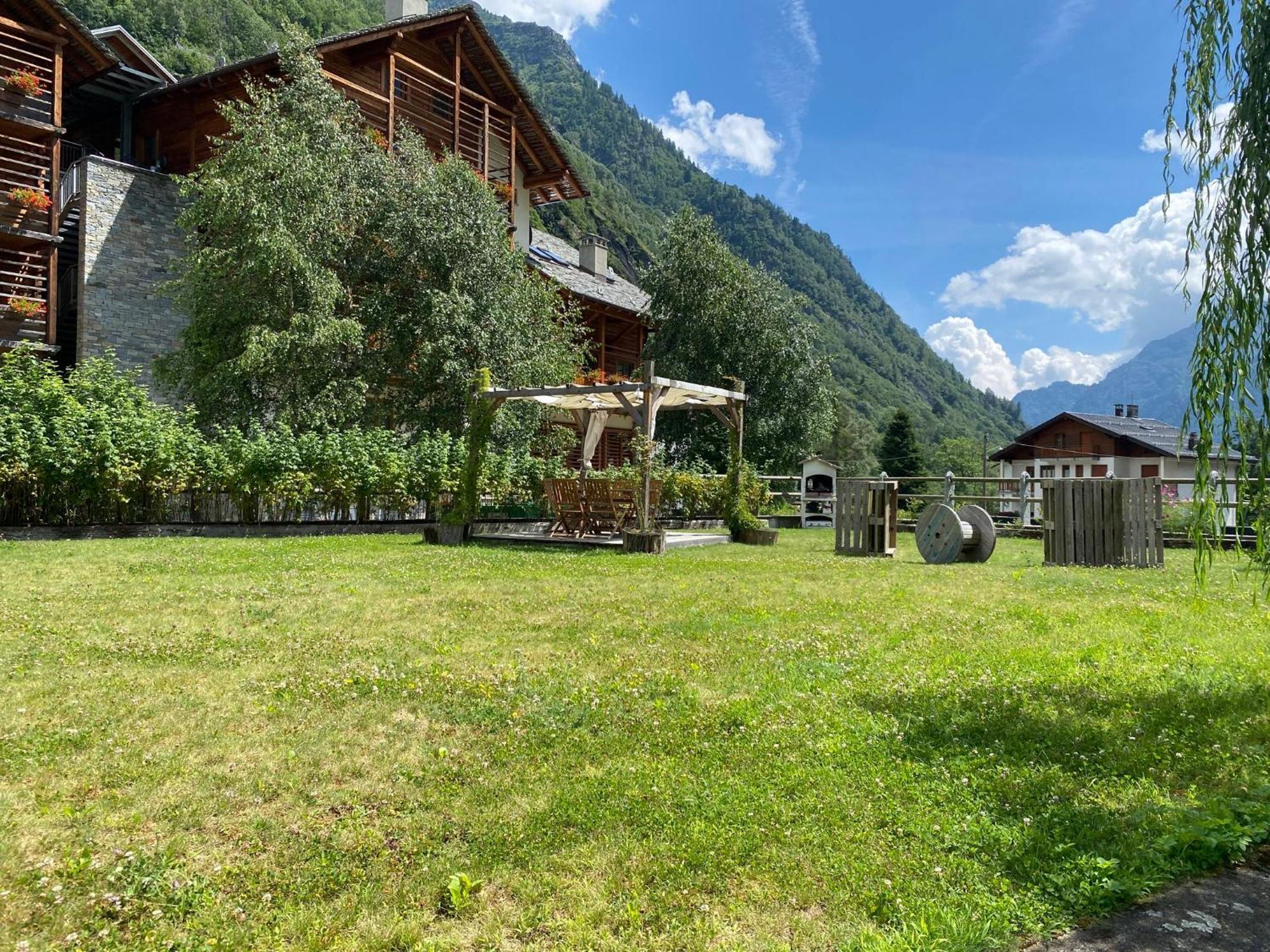 Bed and Breakfast L'Aria Di Casa Alagna Valsesia Exteriér fotografie