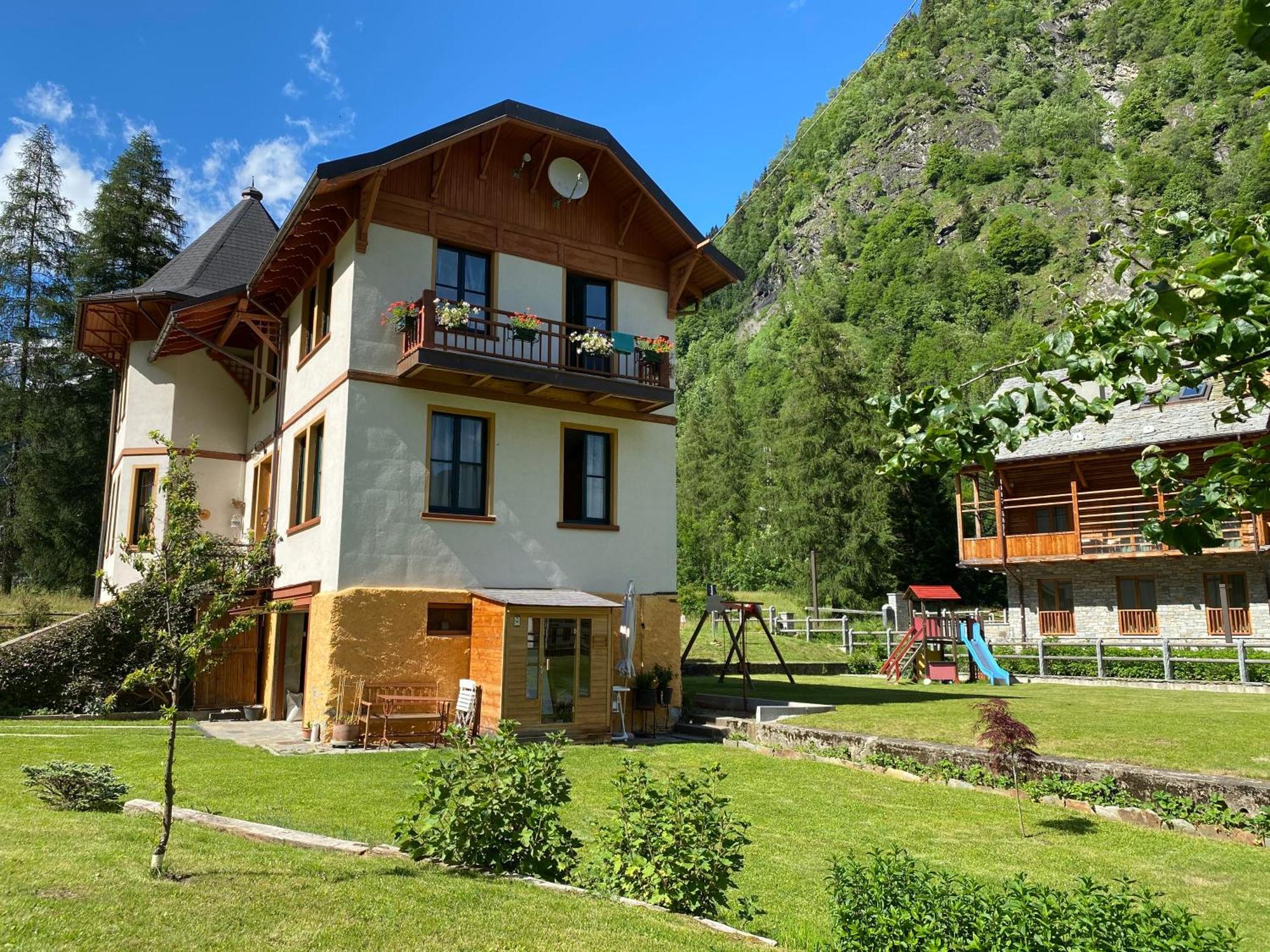 Bed and Breakfast L'Aria Di Casa Alagna Valsesia Exteriér fotografie