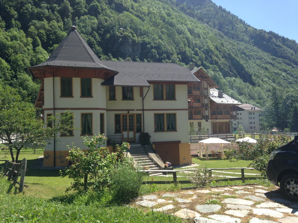 Bed and Breakfast L'Aria Di Casa Alagna Valsesia Exteriér fotografie